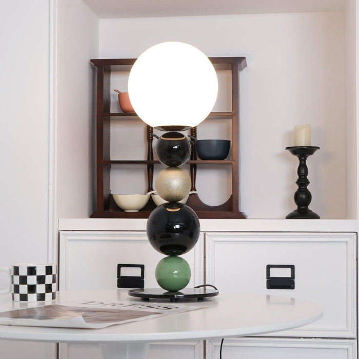 Round Balls Stacking Table Lamp - DWHOME