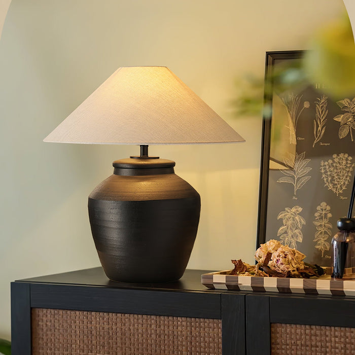 Rustic Black Ceramic Table Lamp - Vakkerlight