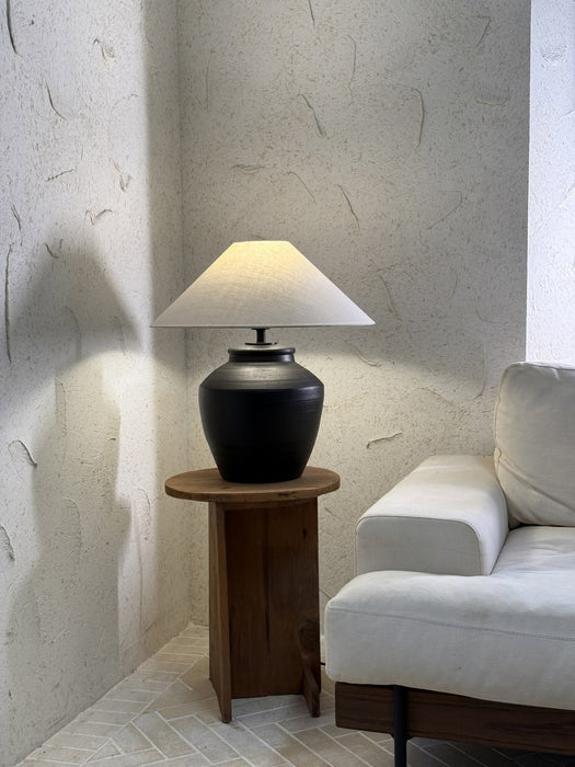 Rustic Black Ceramic Table Lamp - Vakkerlight