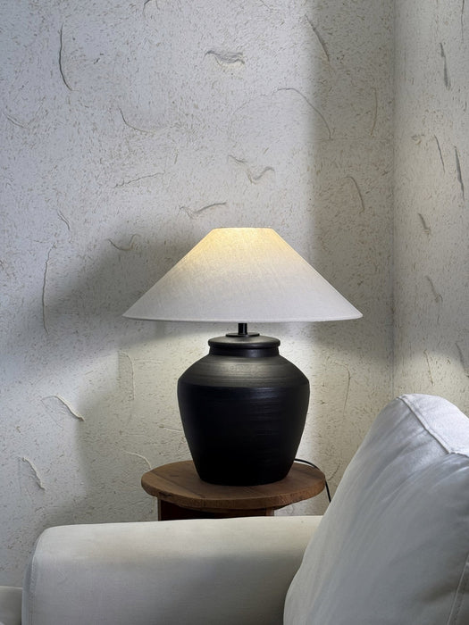 Rustic Black Ceramic Table Lamp - Vakkerlight