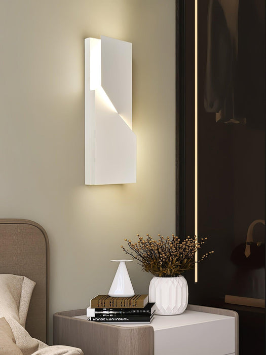 Shadows Grand Sconce - DWHOME