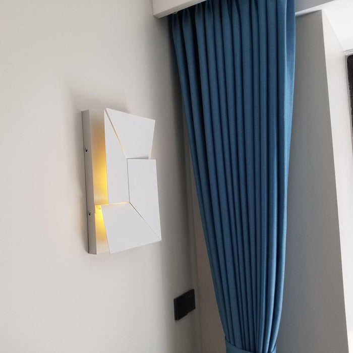 Shadows Grand Sconce - DWHOME