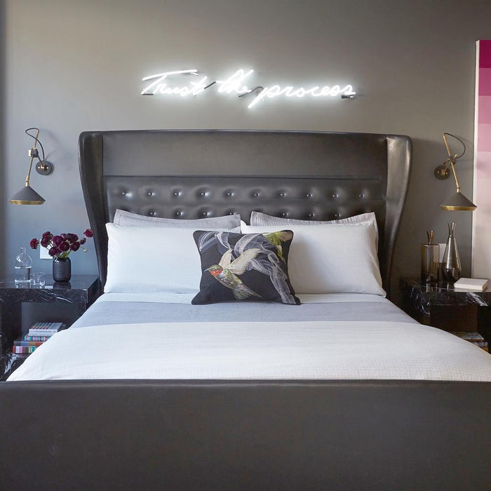 Shear Plug-in Wall Light-DWHOME