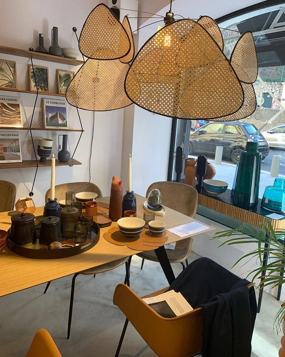 Screen Cannage Suspension