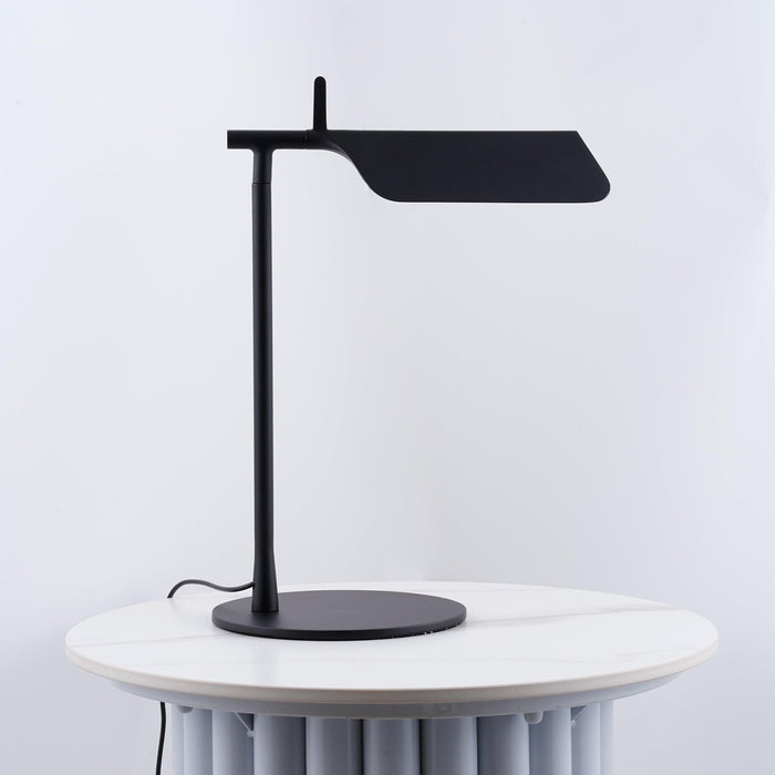 Pivot Ease Table Lamp-DWHOME