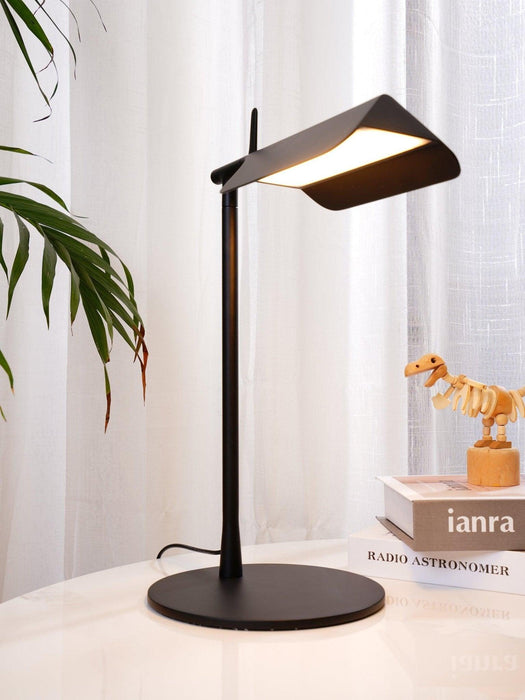 Pivot Ease Table Lamp-DWHOME