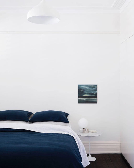 Tip of The Tongue Table Lamp - DWHOME