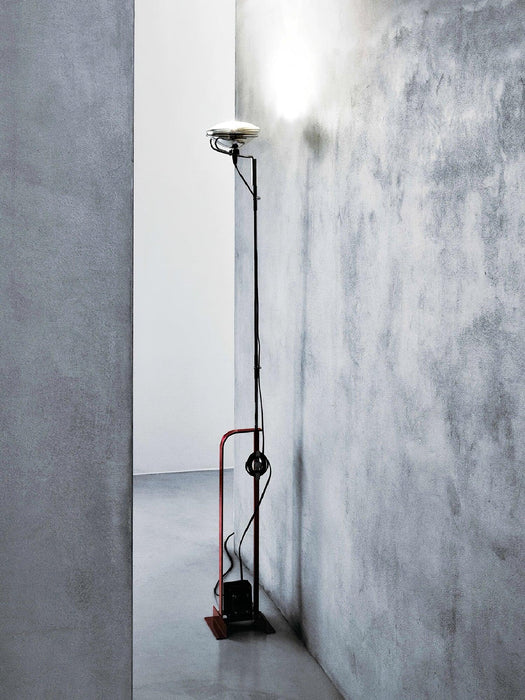 Toio Floor Lamp-DWHOME