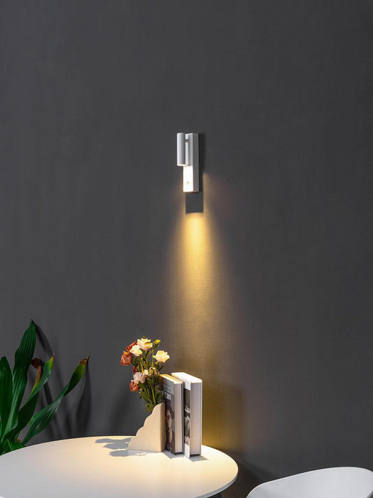 Uno Wall Lamp-DWHOME