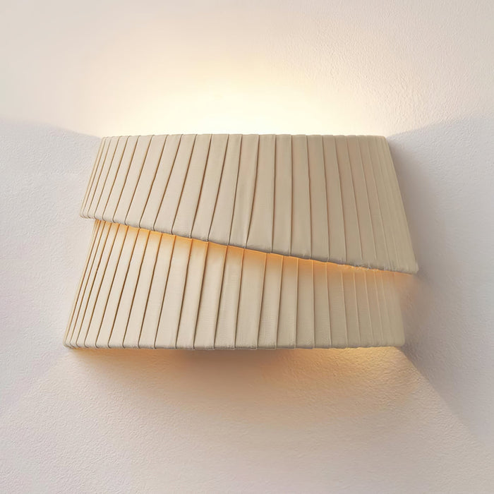 Vela Twist Wall Lamp - Vakkerlight