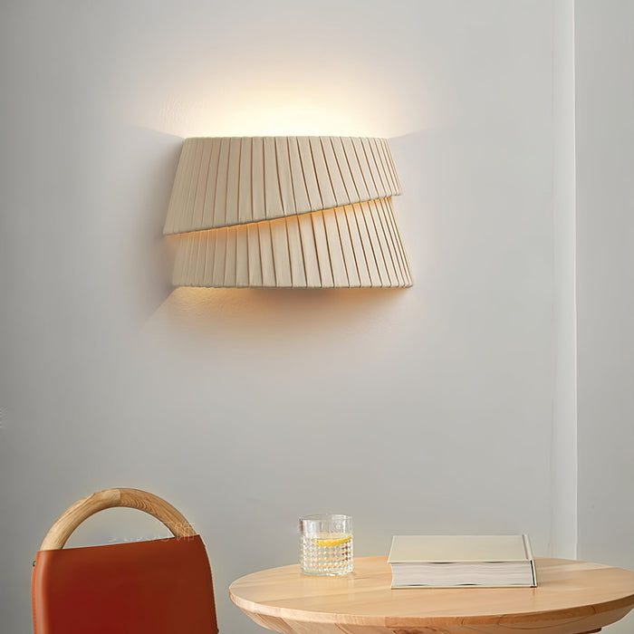 Vela Twist Wall Lamp - Vakkerlight
