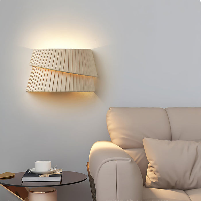 Vela Twist Wall Lamp - Vakkerlight