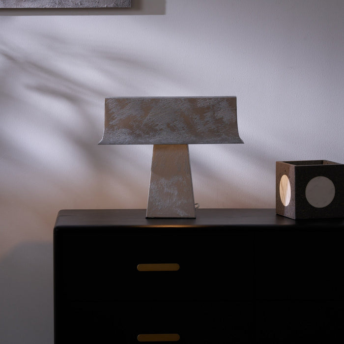 Veltan Table Lamp - Vakkerlight