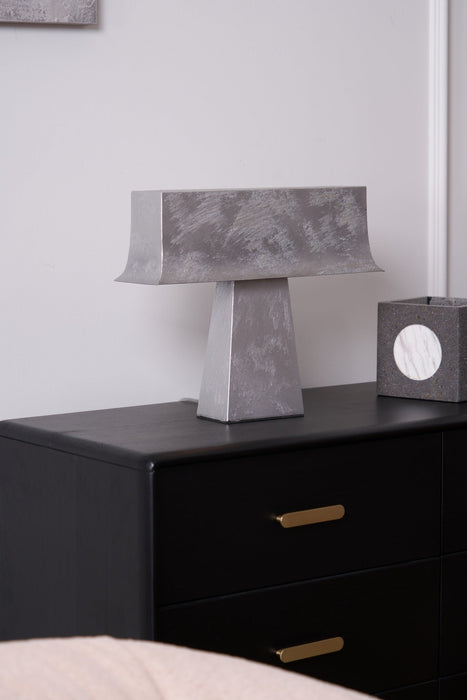 Veltan Table Lamp - Vakkerlight