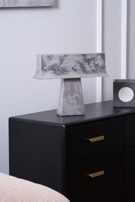 Veltan Table Lamp - Vakkerlight