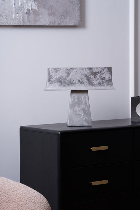 Veltan Table Lamp - Vakkerlight