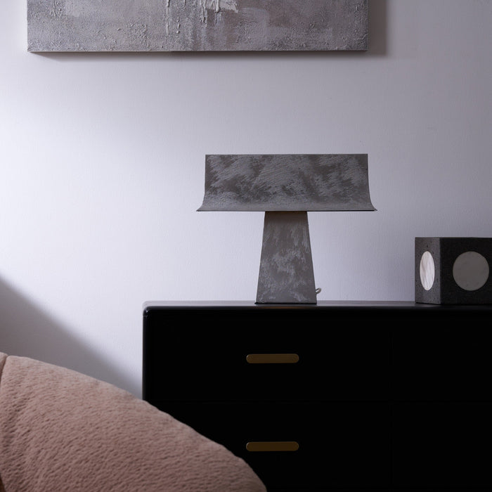 Veltan Table Lamp - Vakkerlight