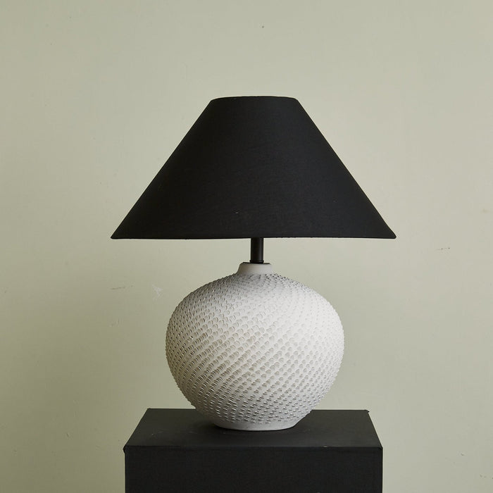 Velvra Table Lamp - Vakkerlight