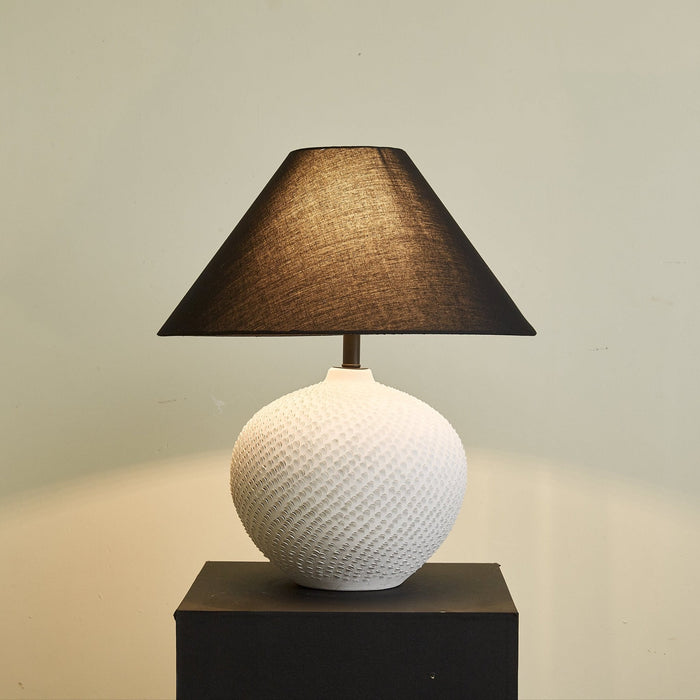 Velvra Table Lamp - Vakkerlight