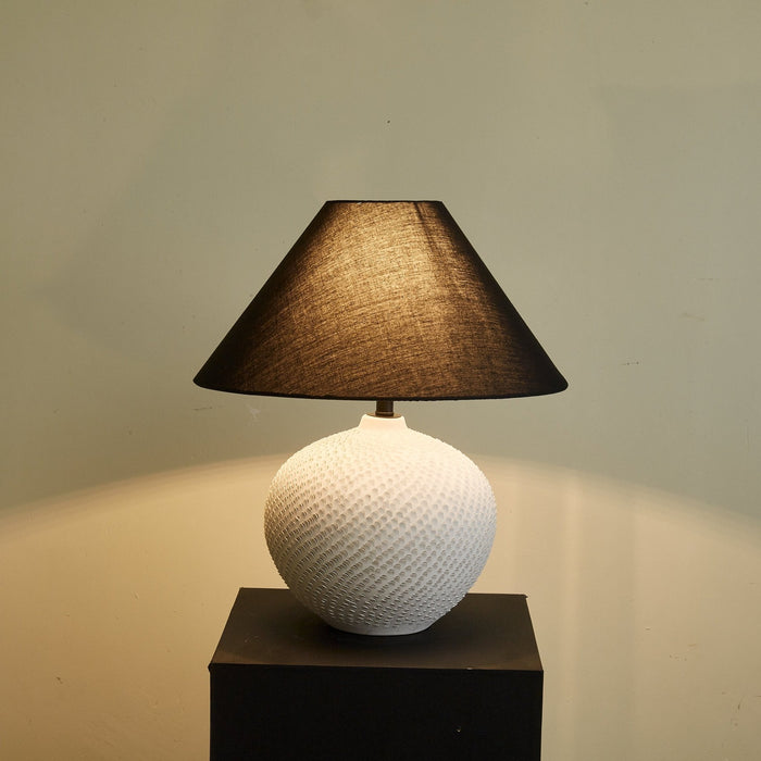 Velvra Table Lamp - Vakkerlight