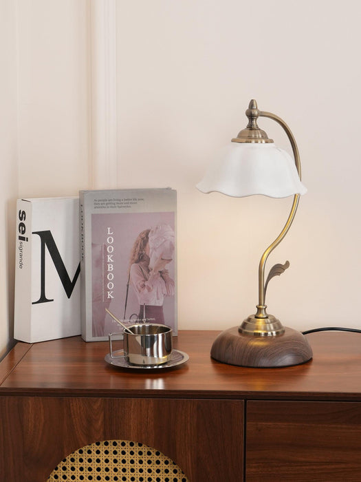 Vintage Laiton Table Lamp-DWHOME