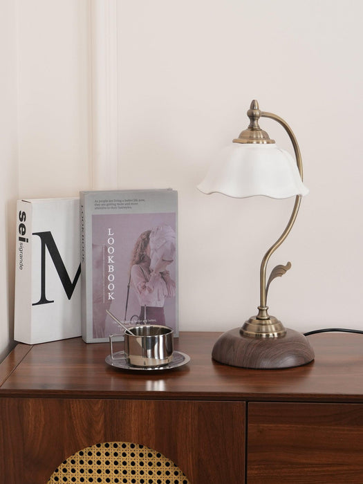 Vintage Laiton Table Lamp-DWHOME