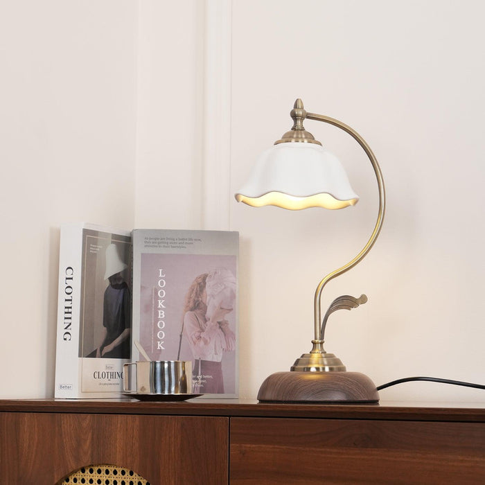 Vintage Laiton Table Lamp-DWHOME