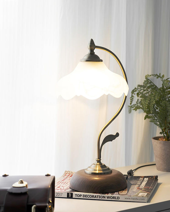 Vintage Laiton Table Lamp-DWHOME