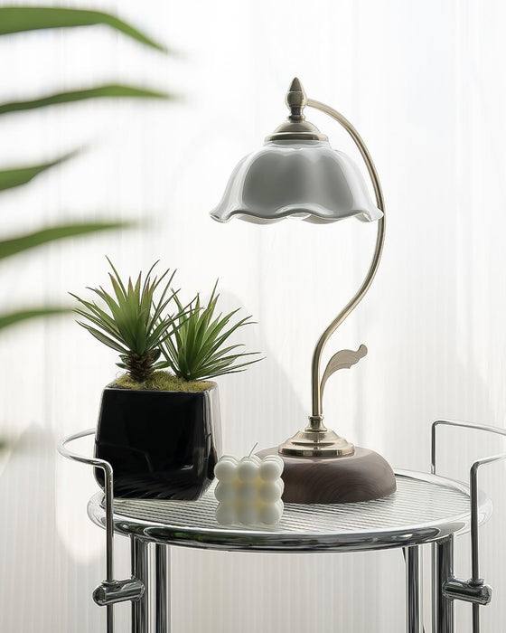 Vintage Laiton Table Lamp-DWHOME
