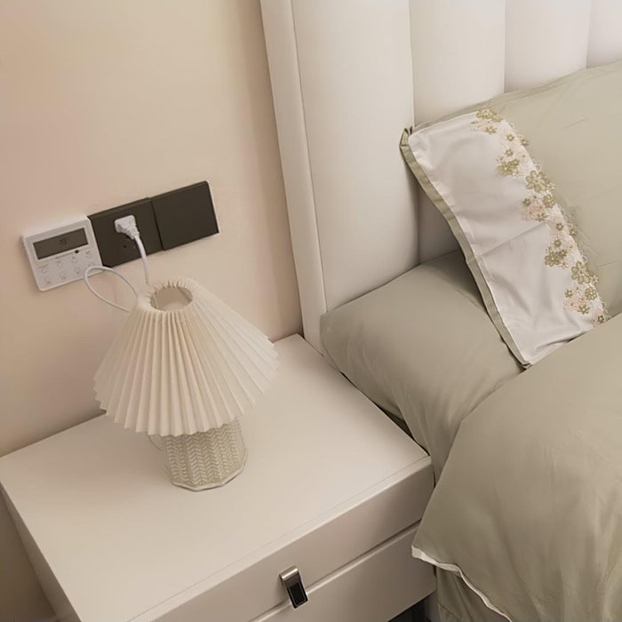 Vintage Pleated Table Lamp - DWHOME