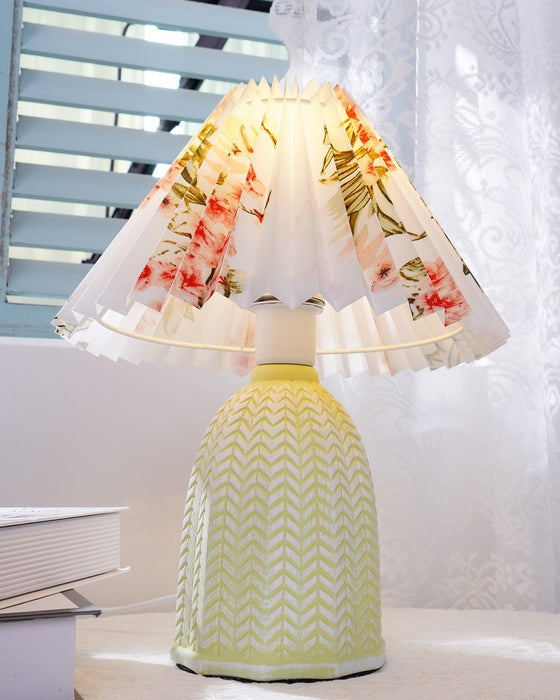 Vintage Pleated Table Lamp - DWHOME