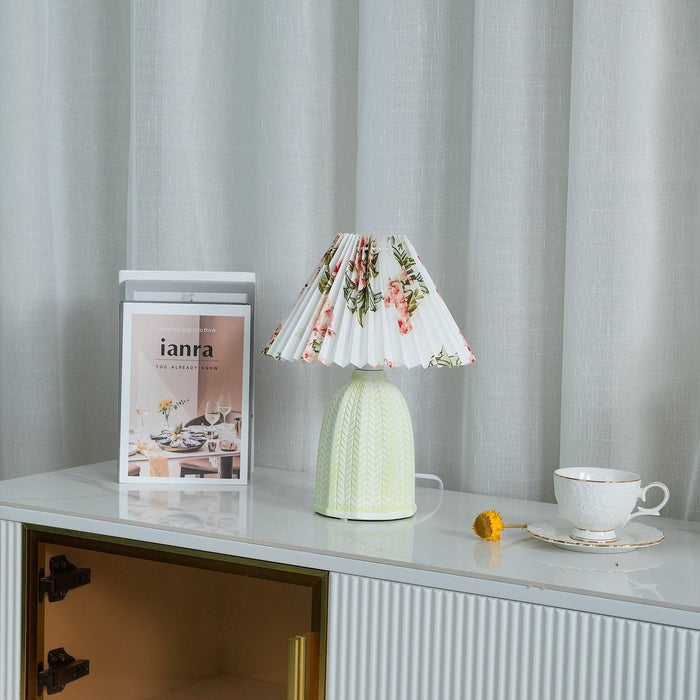 Vintage Pleated Table Lamp - DWHOME