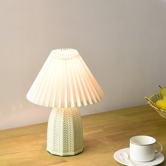Vintage Pleated Table Lamp - DWHOME