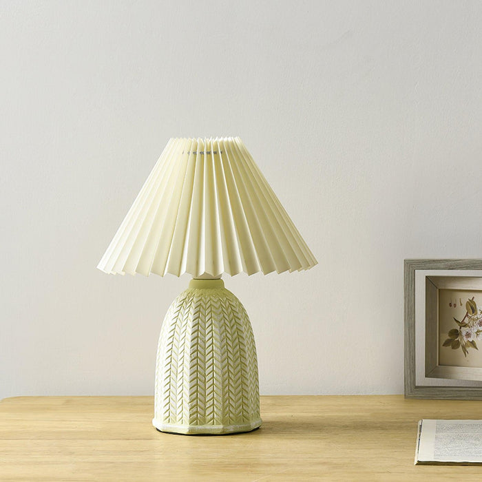 Vintage Pleated Table Lamp - DWHOME