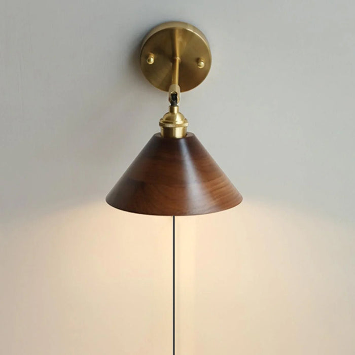 Vintage Wood Plug - in Wall Lamp - Vakkerlight