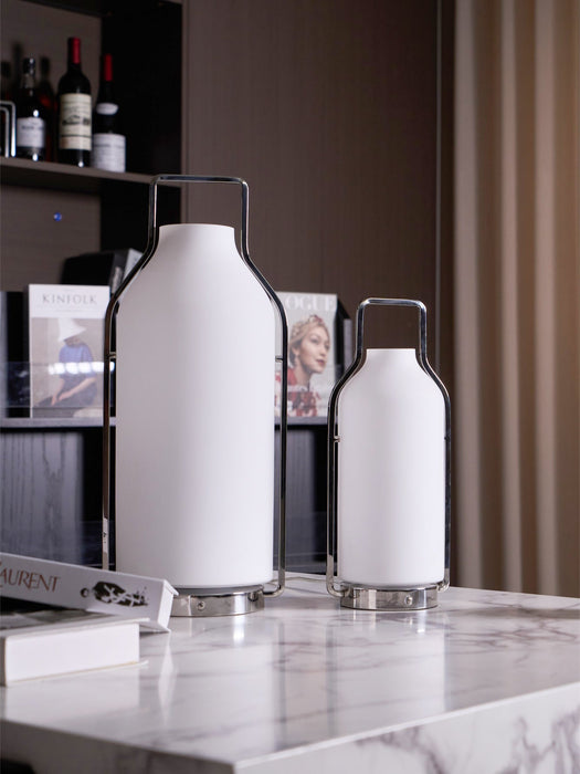 Vintara Lantern Table Lamp - Vakkerlight