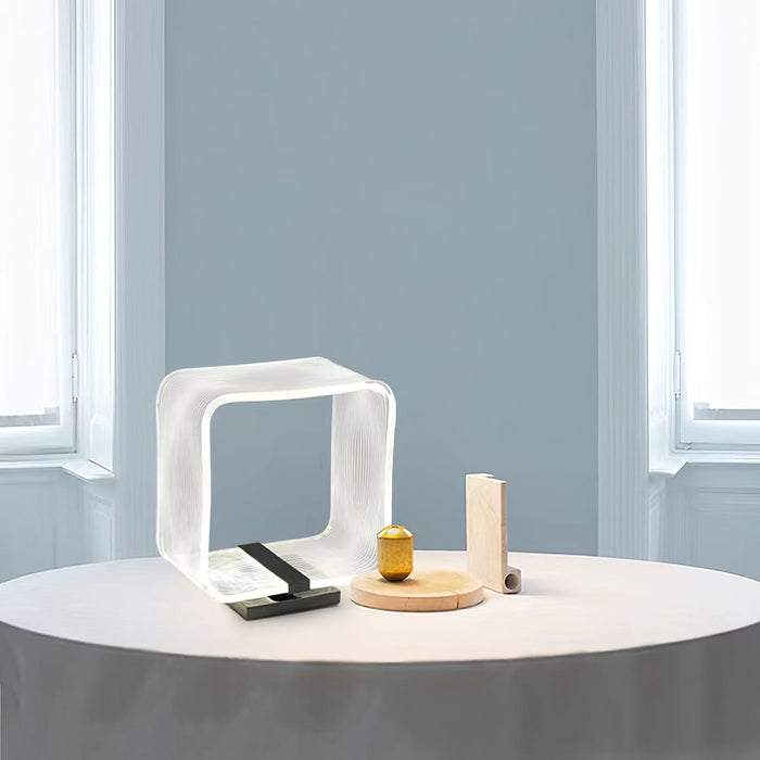 Wire Cube Table Lamp-DWHOME