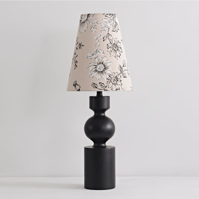 Wooden Flower Pattern Table Lamp - Vakkerlight