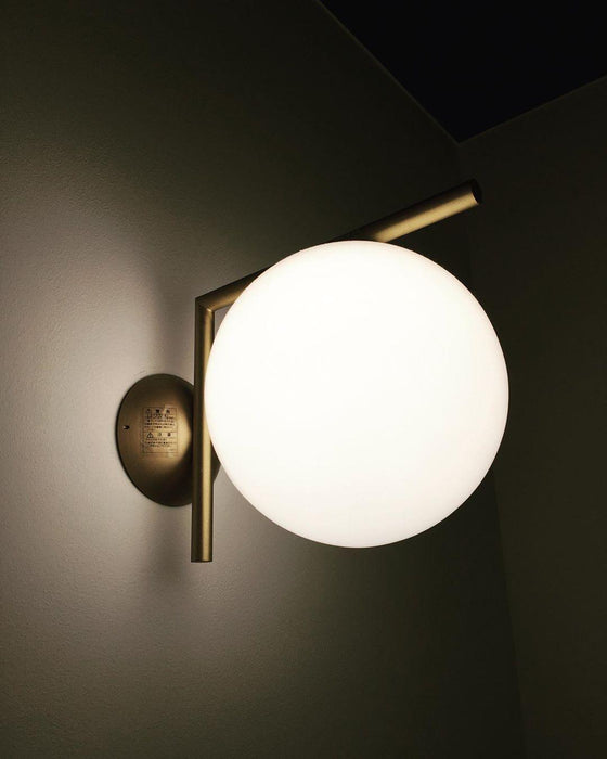 Blown Glass Opal Glass Wall Lamp-DWHOME