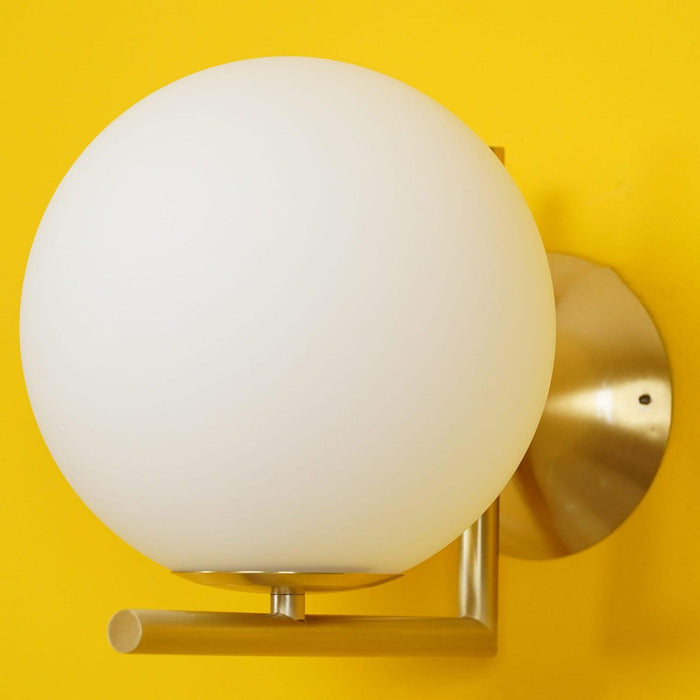Blown Glass Opal Glass Wall Lamp-DWHOME