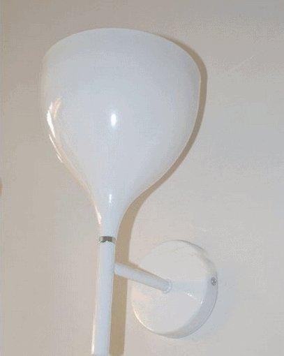 BODIL Single Tulip Wall Lamp - DWHOME