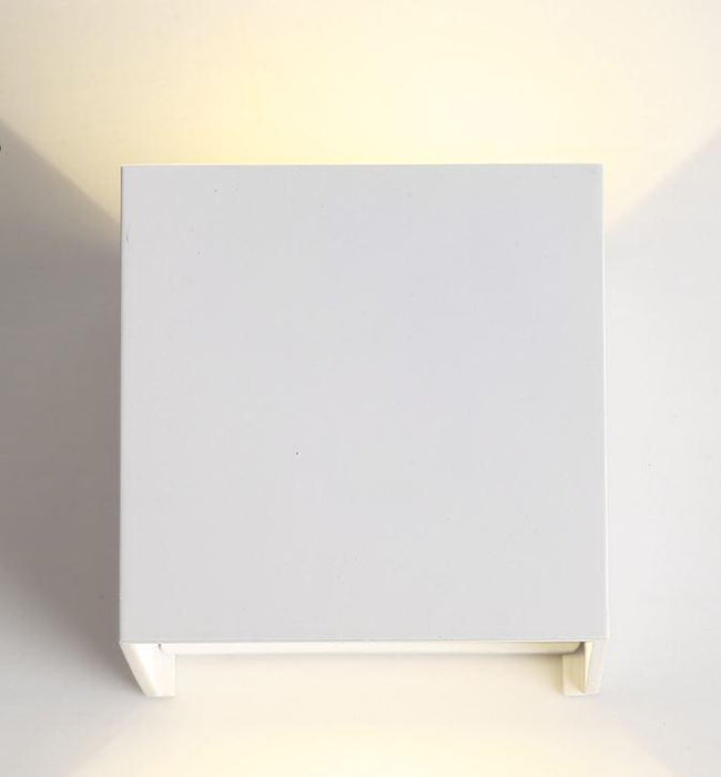 Cubanoe Square Cube Outdoor Wall Lamp - DWHOME