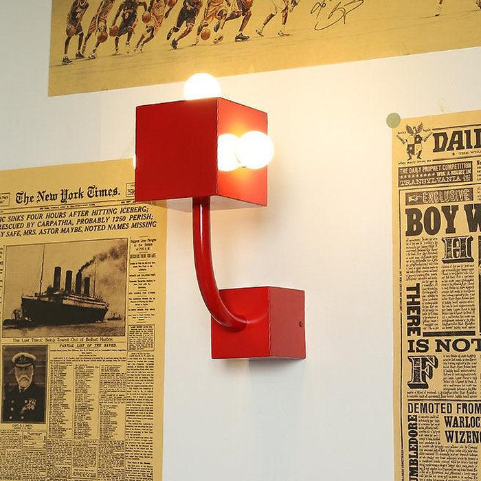 Lumière murale créative rouge au design rétro LED-DWHOME