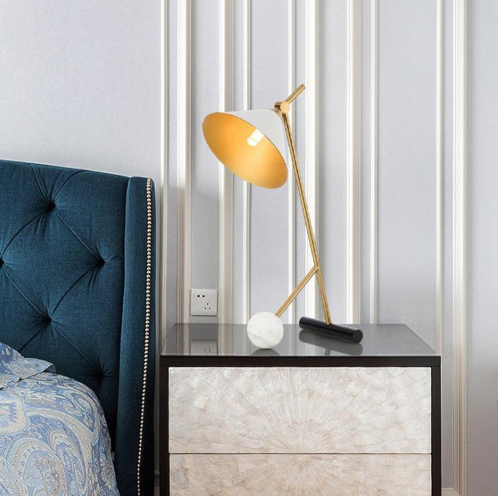 LED Simple Table Lamp Post-modern Style - DWHOME