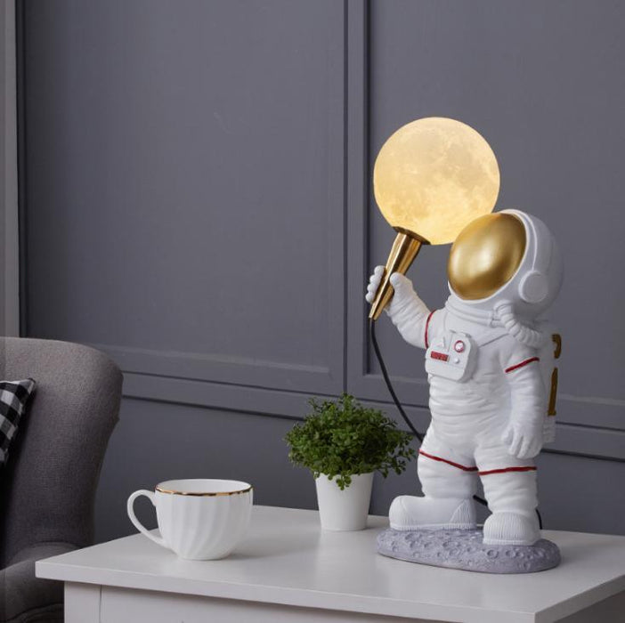 LED Resin Astronaut Creative Table Lamp - DWHOME