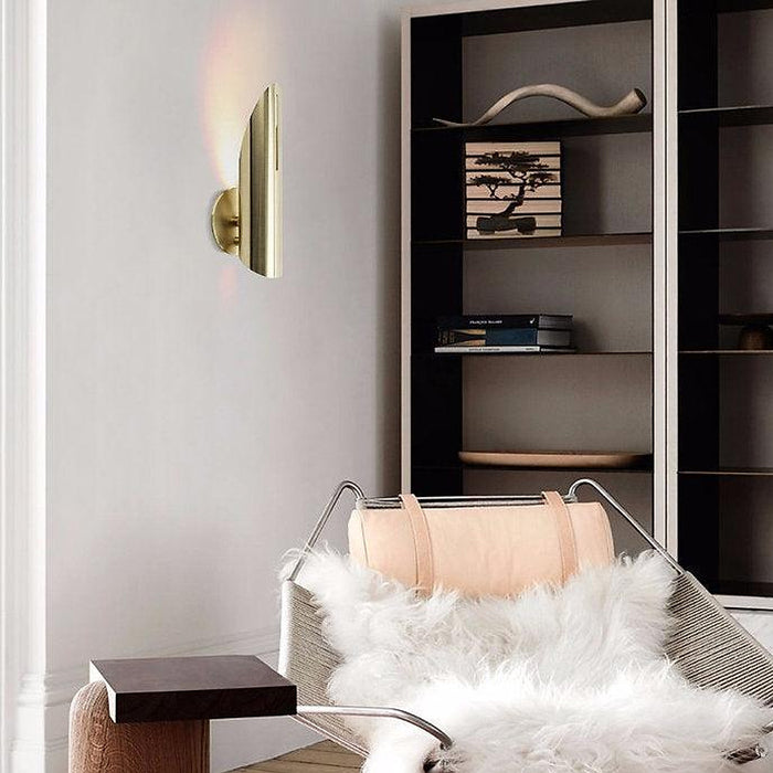 LED Post-modern Metal Decorative Wall Light-DWHOME