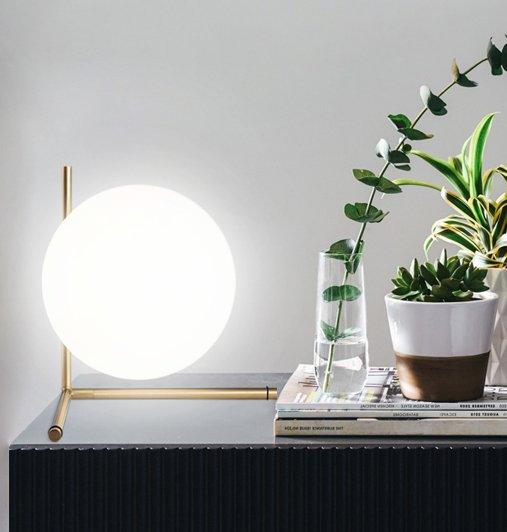 Fiske Metal Base Glass Globe Shade Table Lamp - DWHOME
