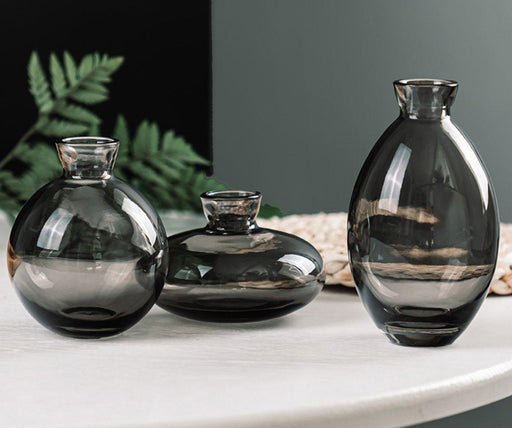Glass Vases - DWHOME