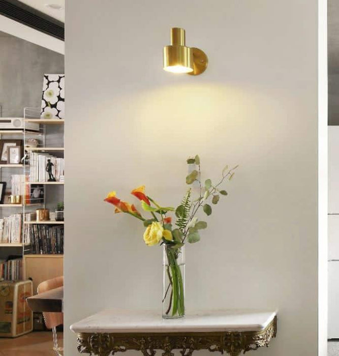Huldana Brass Wall Lamp - DWHOME